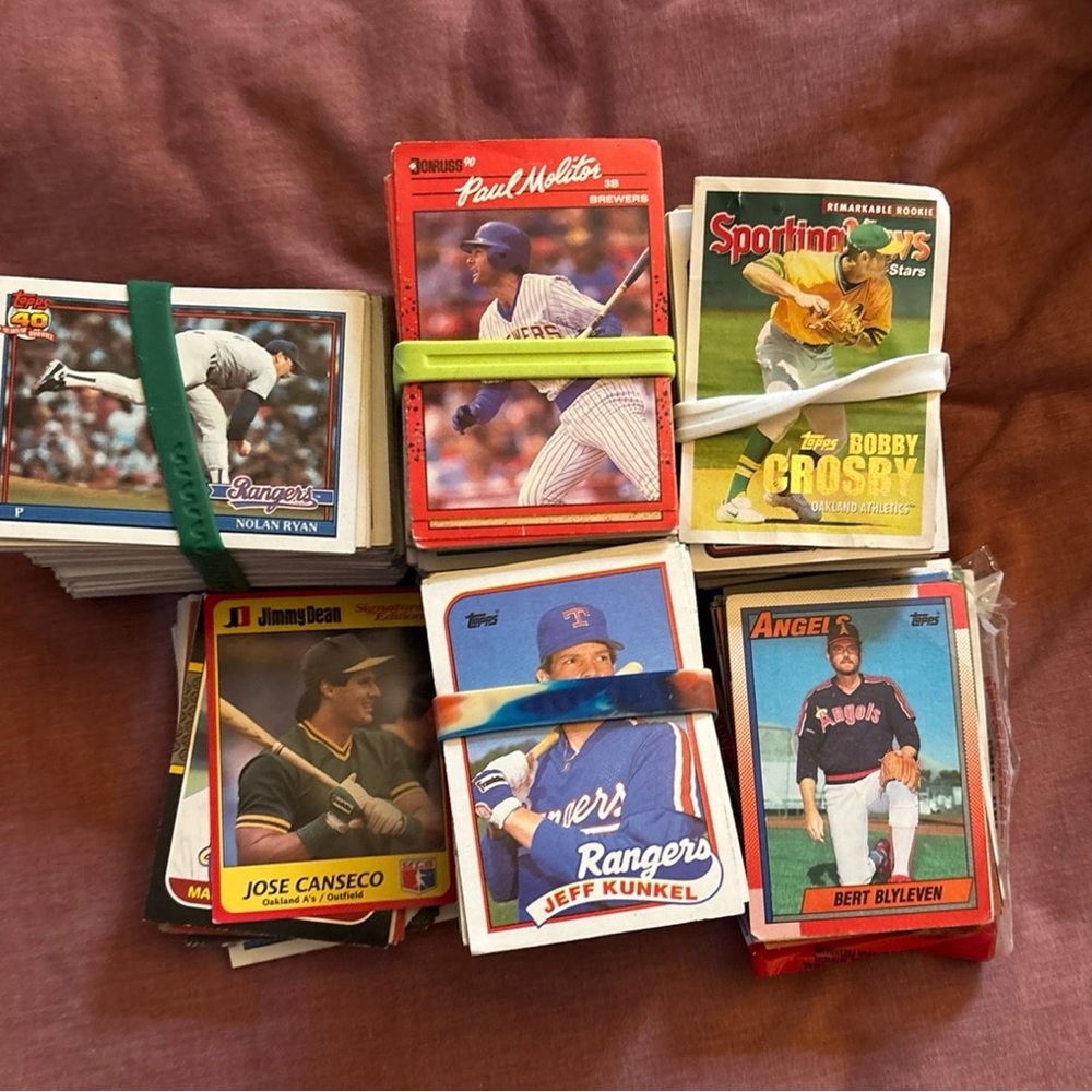 Topps Baseball Card Set with Red and Green Accents